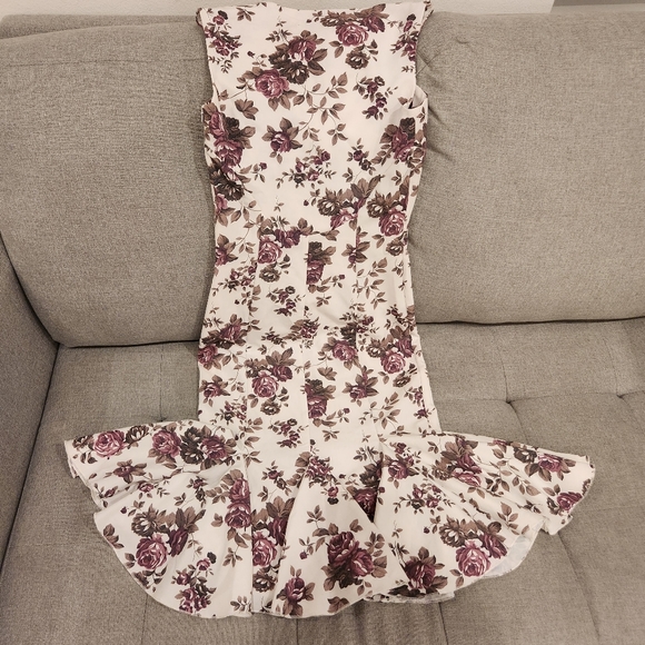 Bettie Page Retro Wiggle Dress Purple Rose Print Sz XS - Picture 6 of 7